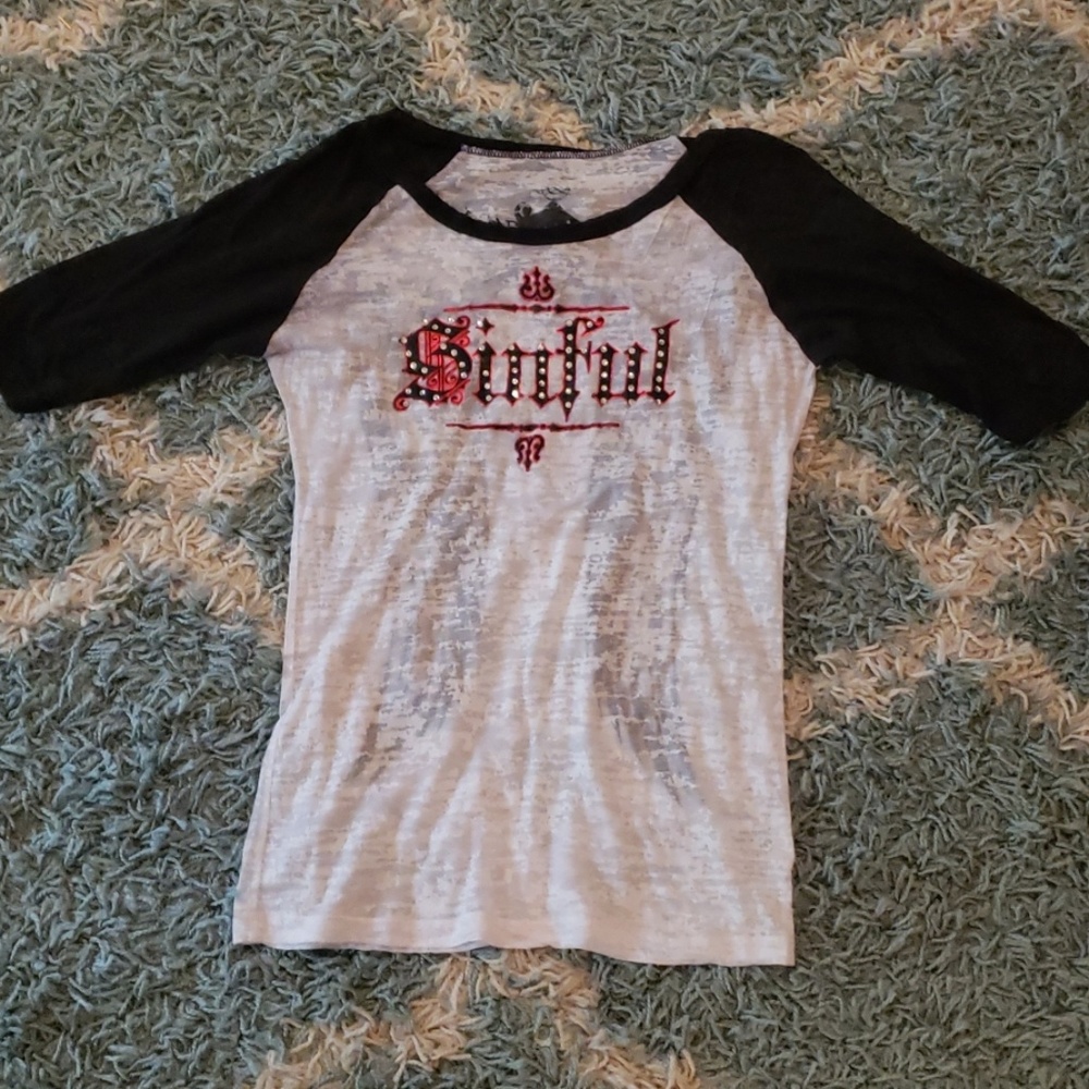 Sinful by Buckle shirt size medium